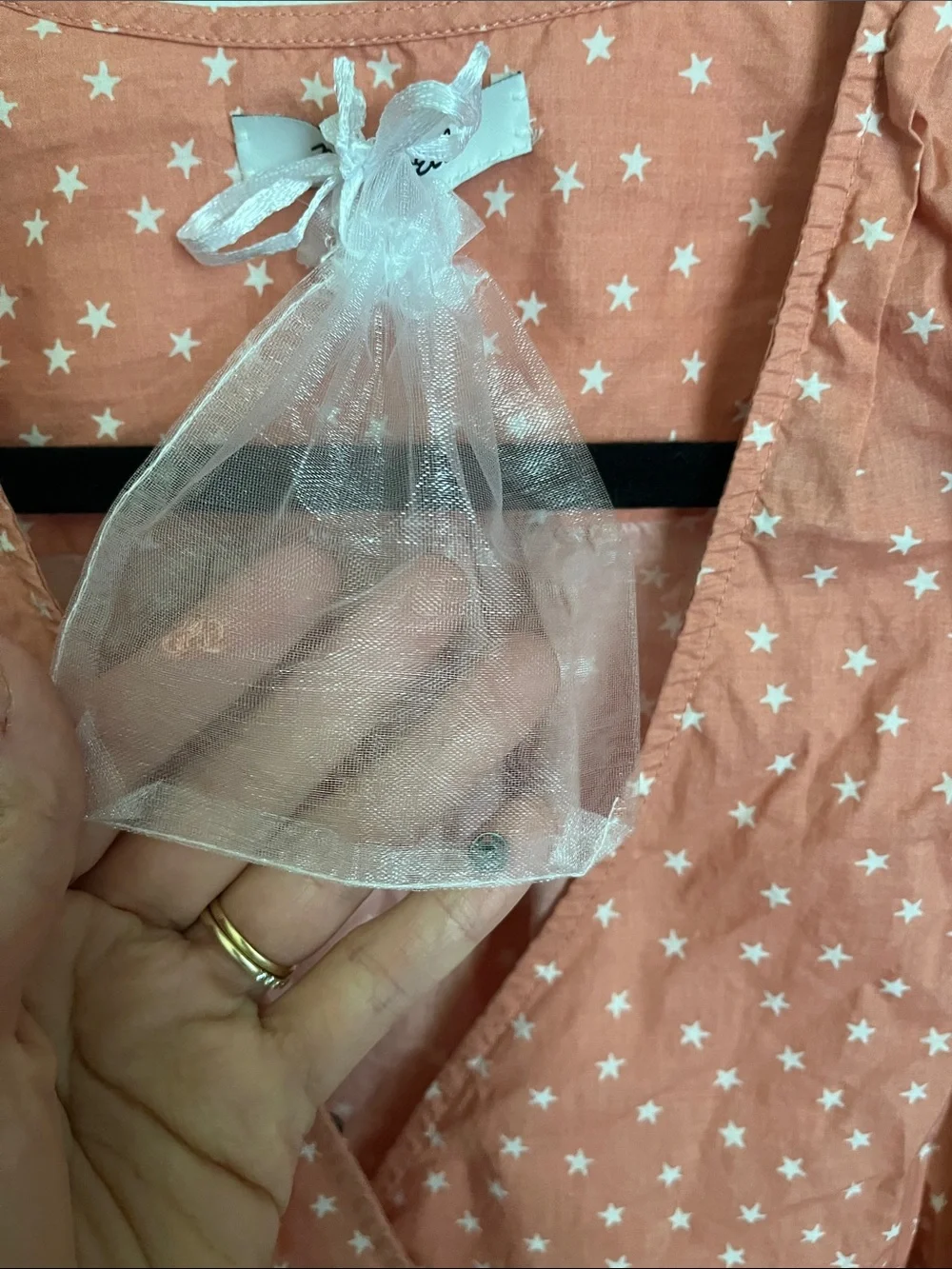 🛍️ 3/$10 Madewell Coral Star-Print Tie-Front Wrap Blouse